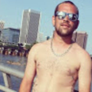 Meet your Posher, Dennis